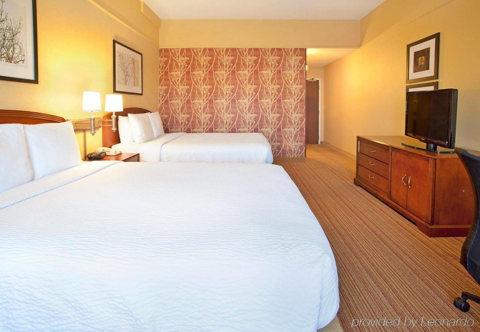 Courtyard El Paso Airport Hotel Bagian luar foto